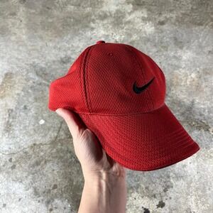 Nike Dri-FIT‎ Red Baseball Cap Men's Athletic Sportswear